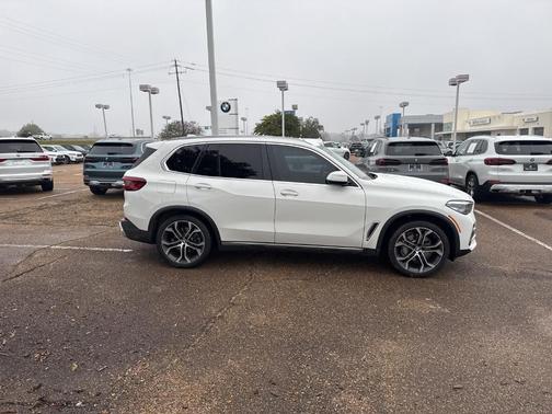 2023 BMW X5 sDrive40i