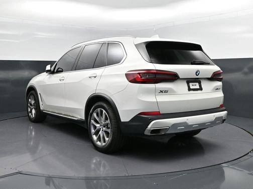 2023 BMW X5 sDrive40i