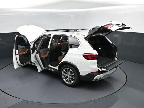 2023 BMW X5 sDrive40i