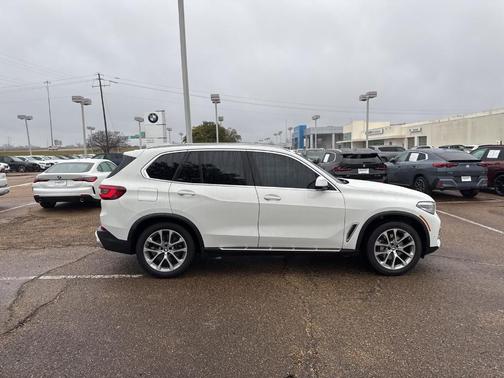 2023 BMW X5 sDrive40i
