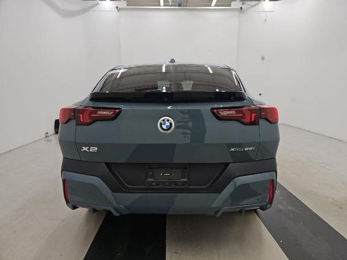 2025 BMW X2 xDrive28i