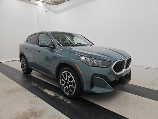 2025 BMW X2 xDrive28i