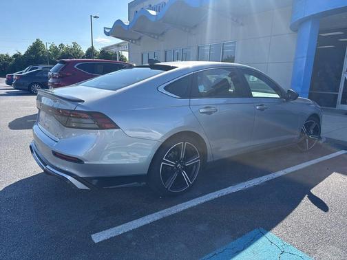 Lunar Silver Metallic 2023 Honda Accord Hybrid Sport