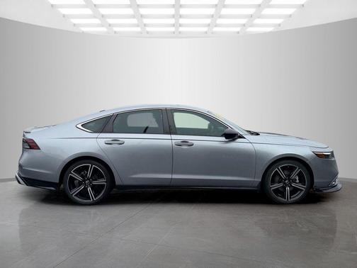 Lunar Silver Metallic 2023 Honda Accord Hybrid Sport