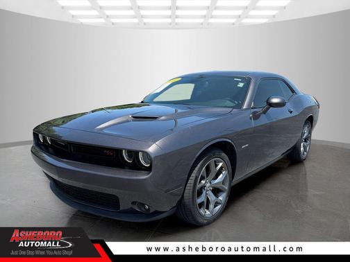 Granite Pearlcoat 2017 Dodge Challenger R/T
