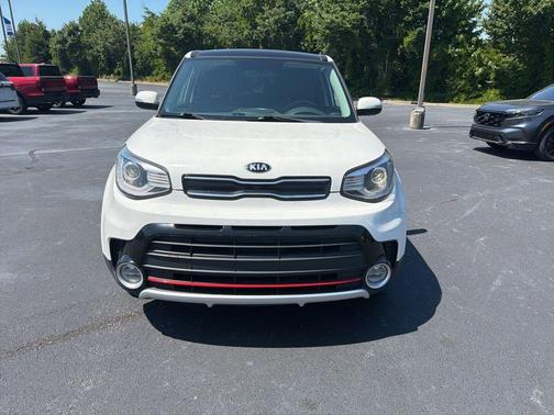 Clear White 2019 Kia Soul !