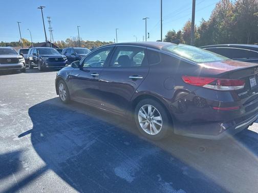 2019 Kia Optima LX