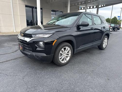 Mosaic Black Metallic 2021 Chevrolet Trailblazer LS