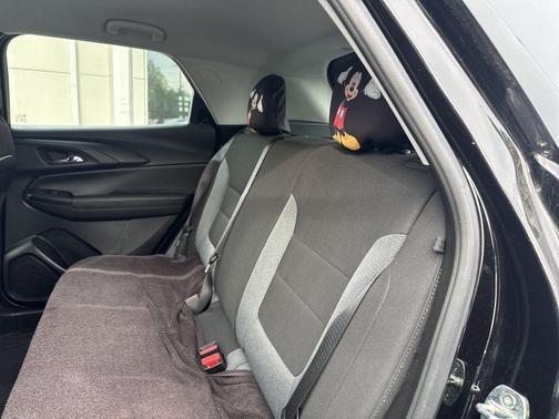 Mosaic Black Metallic 2021 Chevrolet Trailblazer LS