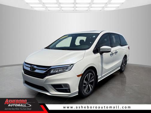 White Diamond Pearl 2018 Honda Odyssey Elite