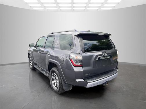 2022 Toyota 4Runner TRD Off Road