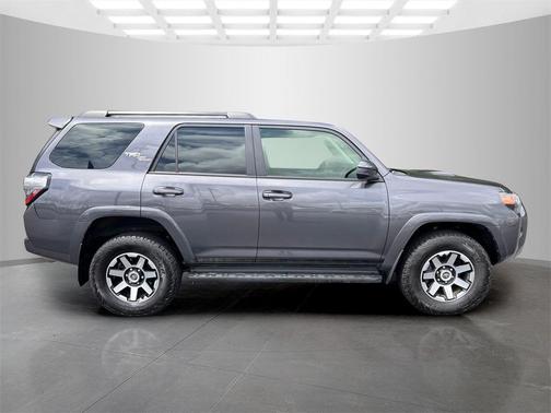 2022 Toyota 4Runner TRD Off Road