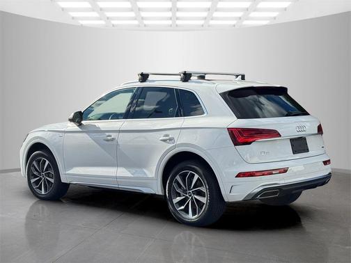 2023 Audi Q5 45 S line quattro Premium