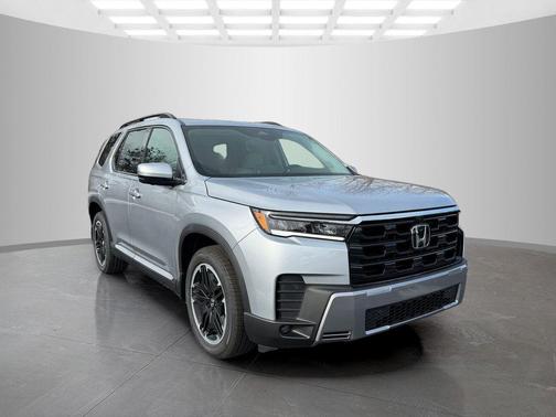 Solar Silver Metallic 2026 Honda Pilot Touring 8-Passenger