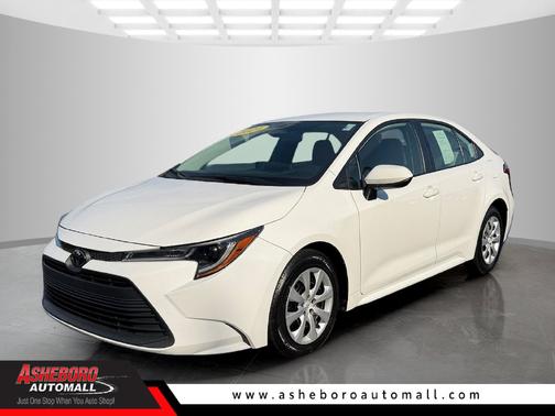 Ice Cap 2024 Toyota Corolla LE