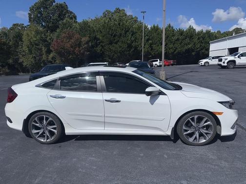 2019 Honda Civic Touring