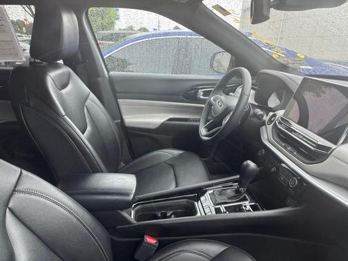Bright White Clearcoat 2025 Jeep Compass Limited