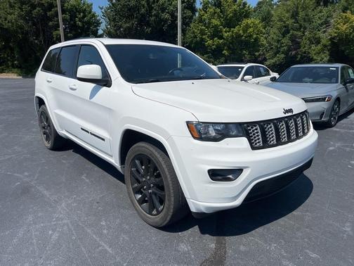 2020 Jeep Grand Cherokee Altitude