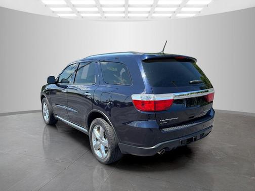 Blackberry Pearlcoat 2011 Dodge Durango Citadel