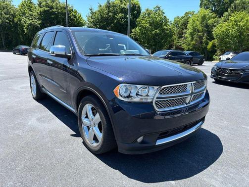 Blackberry Pearlcoat 2011 Dodge Durango Citadel