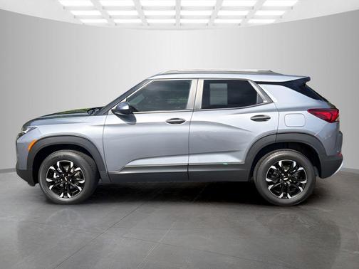 Satin Steel Metallic 2022 Chevrolet Trailblazer LT