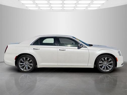 2015 Chrysler 300C Platinum