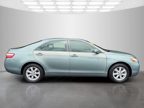 Aloe Green Metallic 2007 Toyota Camry LE