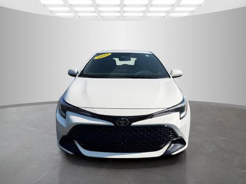 Ice Cap 2025 Toyota Corolla SE