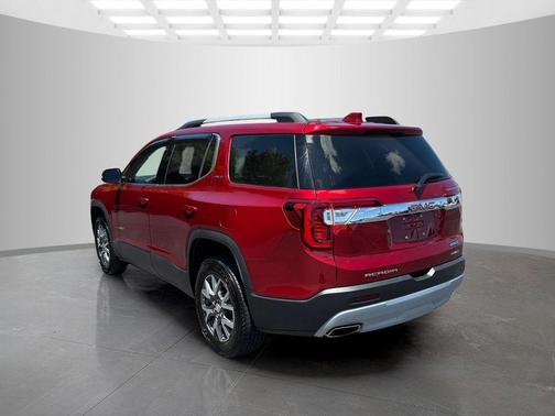 Volcanic Red Tintcoat 2023 GMC Acadia AWD SLT