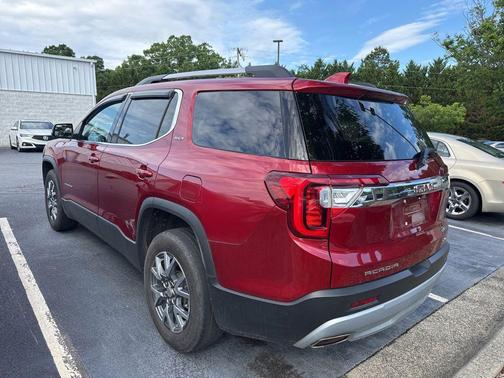 Volcanic Red Tintcoat 2023 GMC Acadia AWD SLT