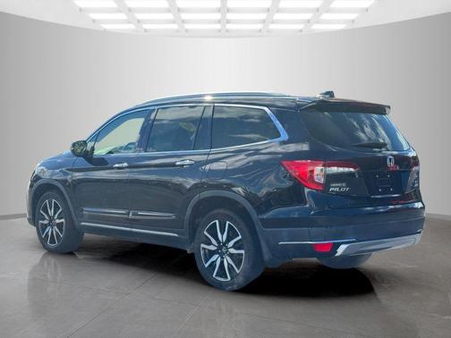 2021 Honda Pilot Touring 7-Passenger