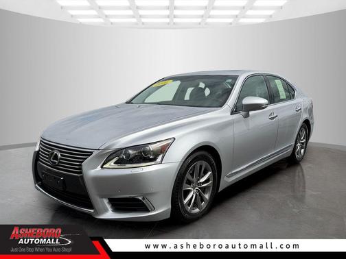 Atomic Silver 2016 Lexus LS 460 Base