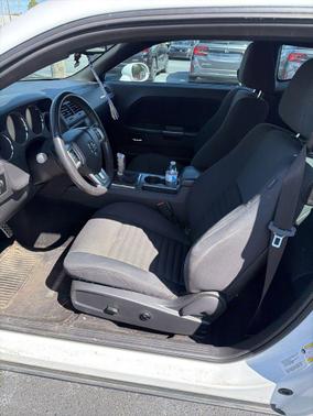 Bright White Clearcoat 2013 Dodge Challenger R/T
