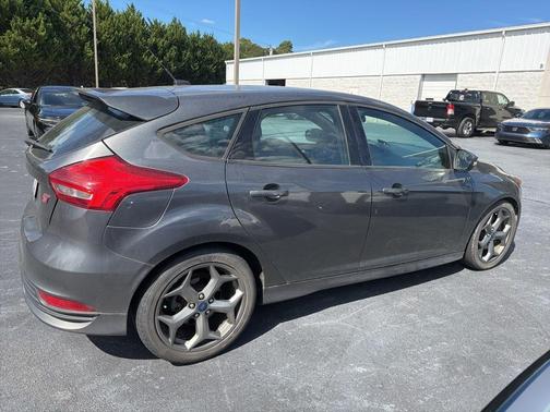 2017 Ford Focus ST Base