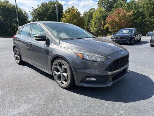 2017 Ford Focus ST Base