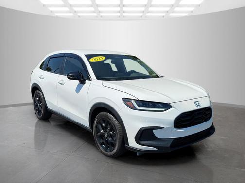 Platinum White Pearl 2023 Honda HR-V Sport