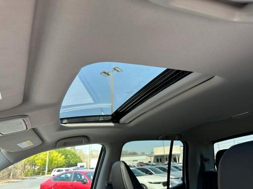 Platinum White Pearl 2025 Honda Ridgeline RTL+