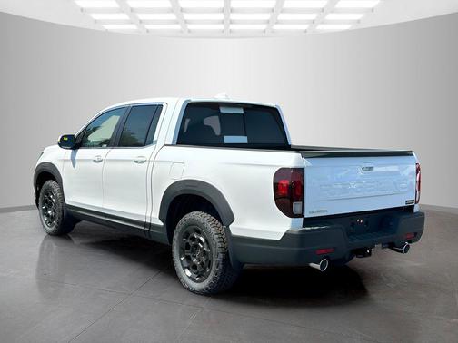 Platinum White Pearl 2025 Honda Ridgeline RTL