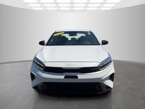 Snow White Pearl 2022 Kia Forte GT