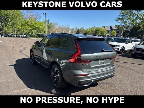 Forest Green 2026 Volvo XC60 B5 Plus