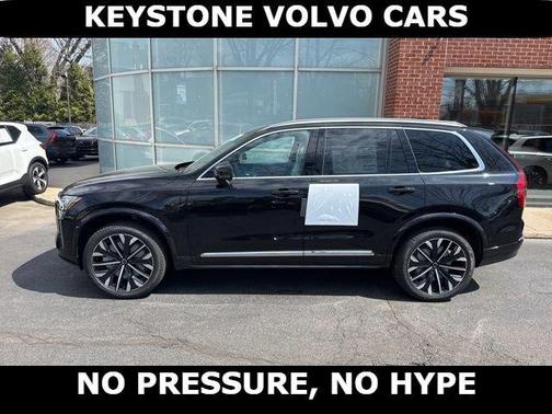 Onyx Black Metallic 2026 Volvo XC90 Plug-In Hybrid T8 Plus 7-Seater