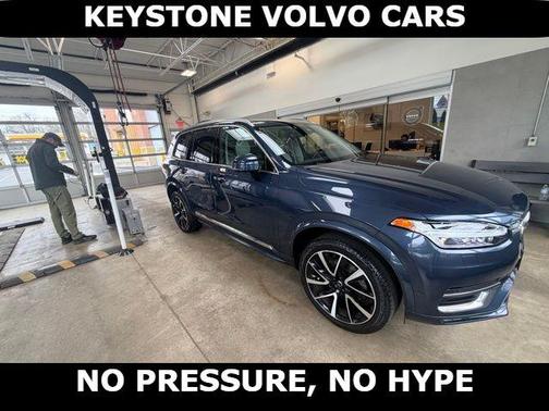 2023 Volvo XC90 B5 Plus