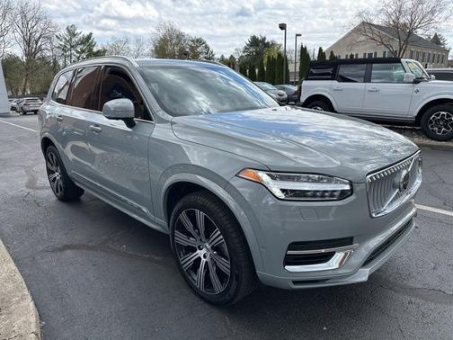 2024 Volvo XC90 Recharge Plug-In Hybrid T8 Ultimate Bright 7-Seater