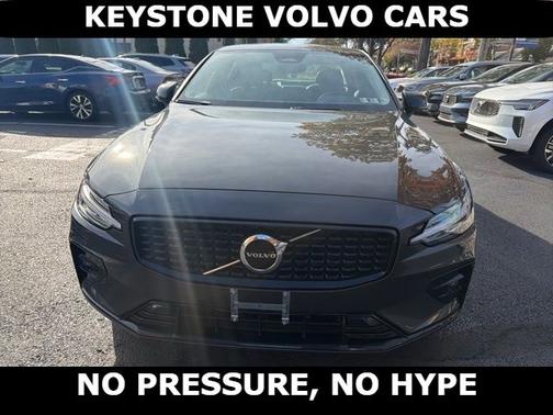2025 Volvo S60 B5 Core