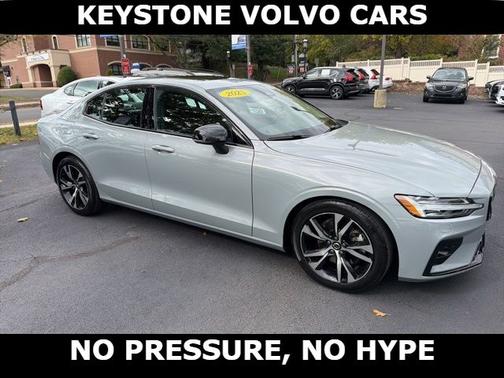 2025 Volvo S60 B5 Core