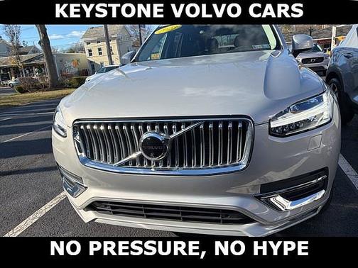 2023 Volvo XC90 Plus
