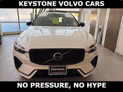 2026 Volvo XC60 Plus