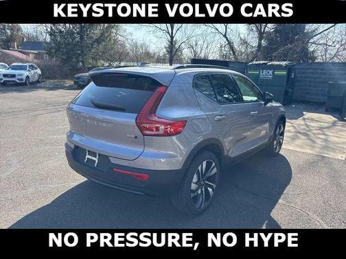 2026 Volvo XC40 B5 Plus