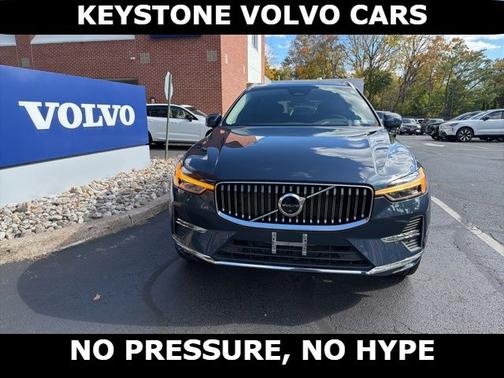 2023 Volvo XC60 B5 AWD Plus Bright