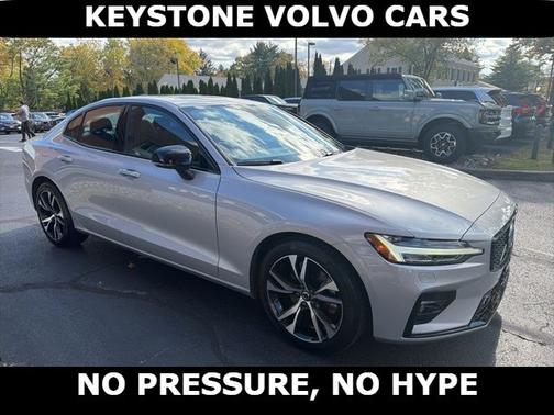 2025 Volvo S60 B5 Core